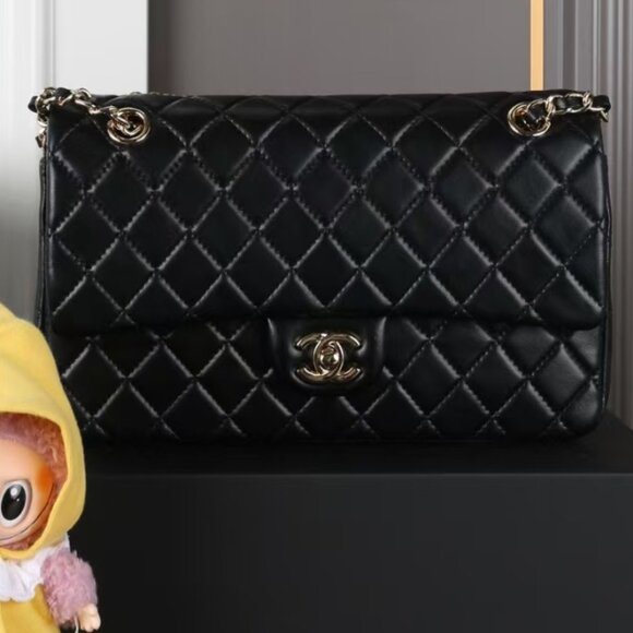 Chanel Chain Bags, Wallets - Picture 1 of 9